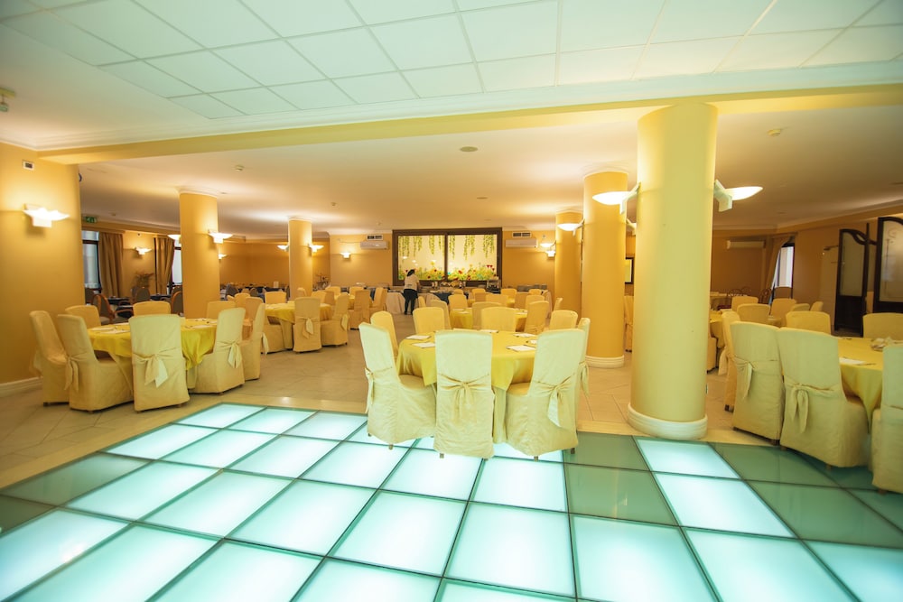 Dioscuri Bay Palace Hotel 41/75