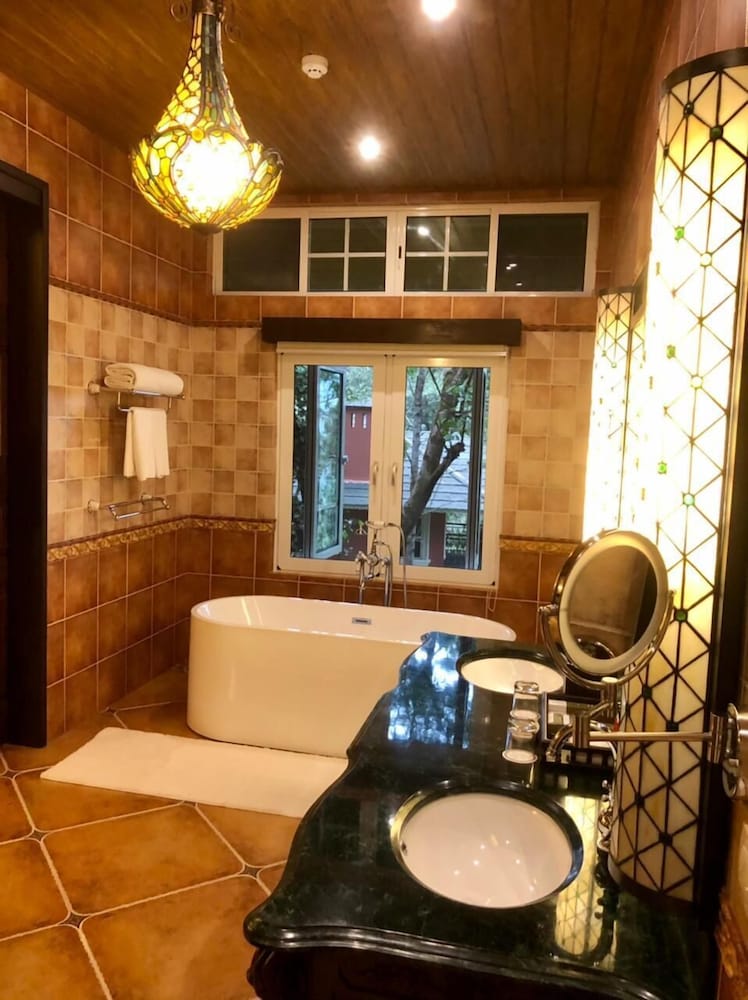 Coorg Wilderness Resort & Spa 49/50