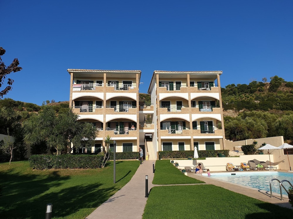 Villa San Dioniso 1/30