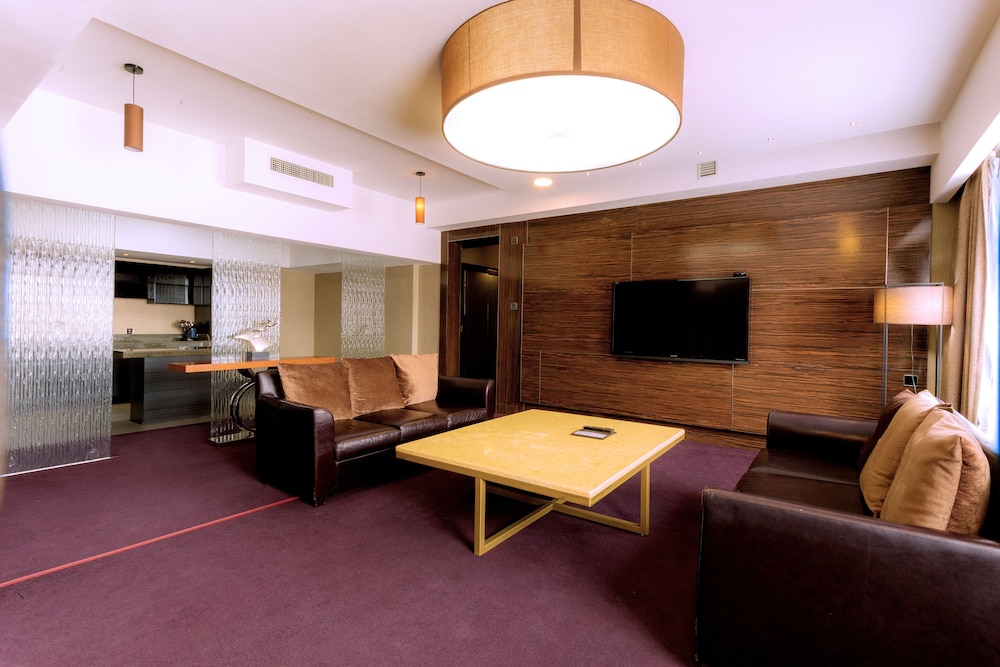 The Corporate Hotel And Convention Centre 45/67
