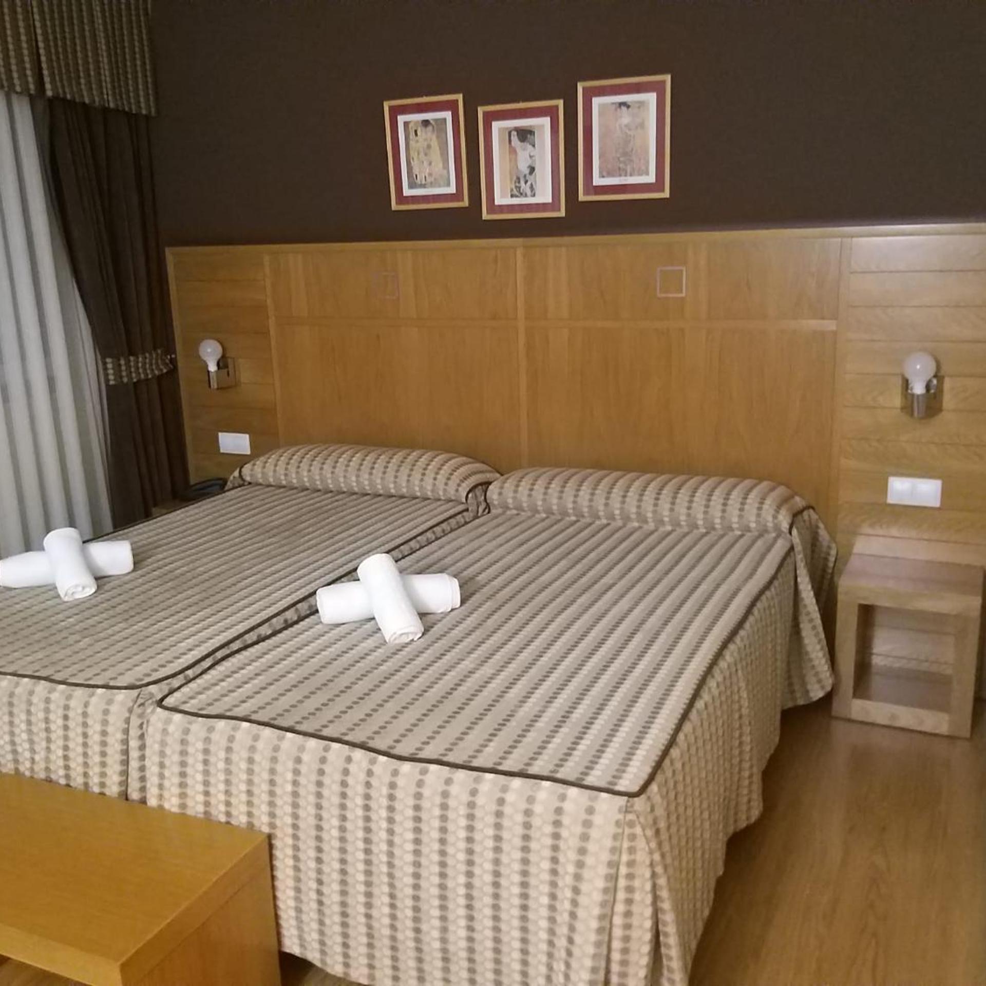 Hotel Condes de Lemos 36/55