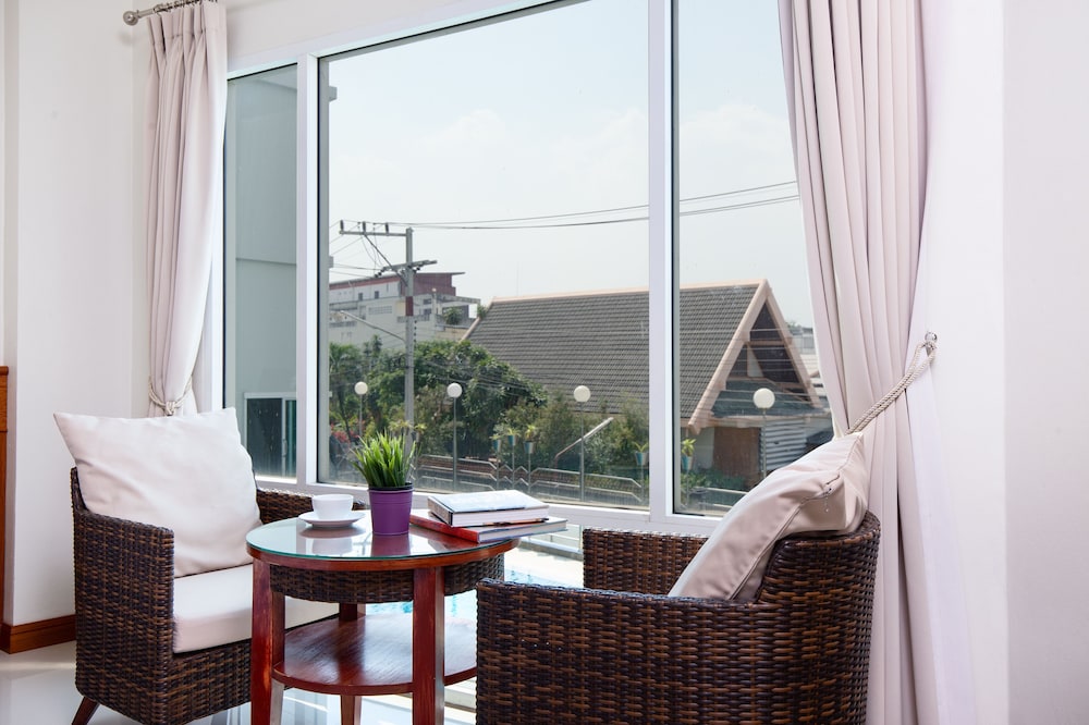 Kanchanaburi City Hotel 50/62