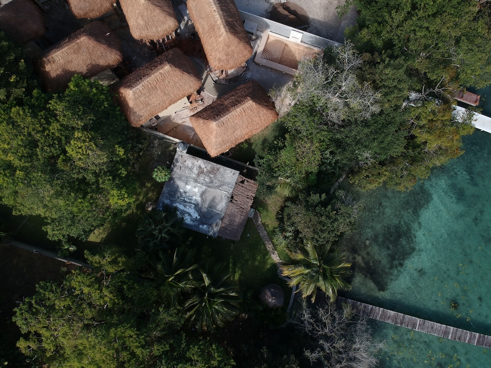 Hotel Carolina Bacalar 18/39