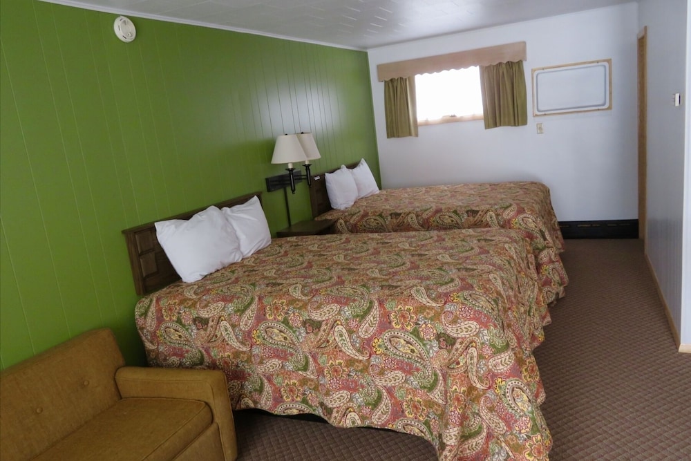 Cedars Motel 28/72