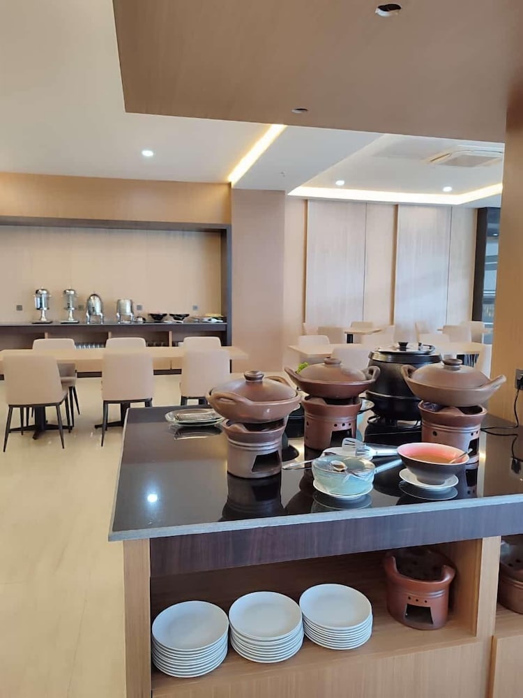 Grand Cahaya Hotel Pangandaran 12/17