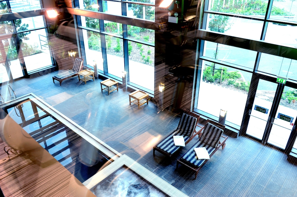Village Hotel Farnborough 49/62