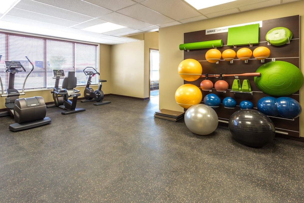 Microtel Inn And Suites By Wyndham Whitecourt 23/41
