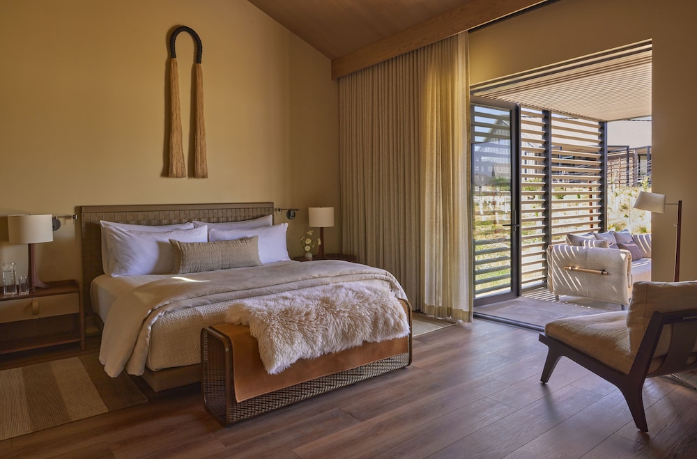 RAMBLER, SUITE, KING BED, ACCESSIBLE