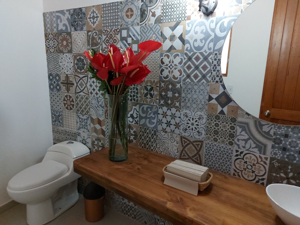 La Alhambra Hotel 50/50