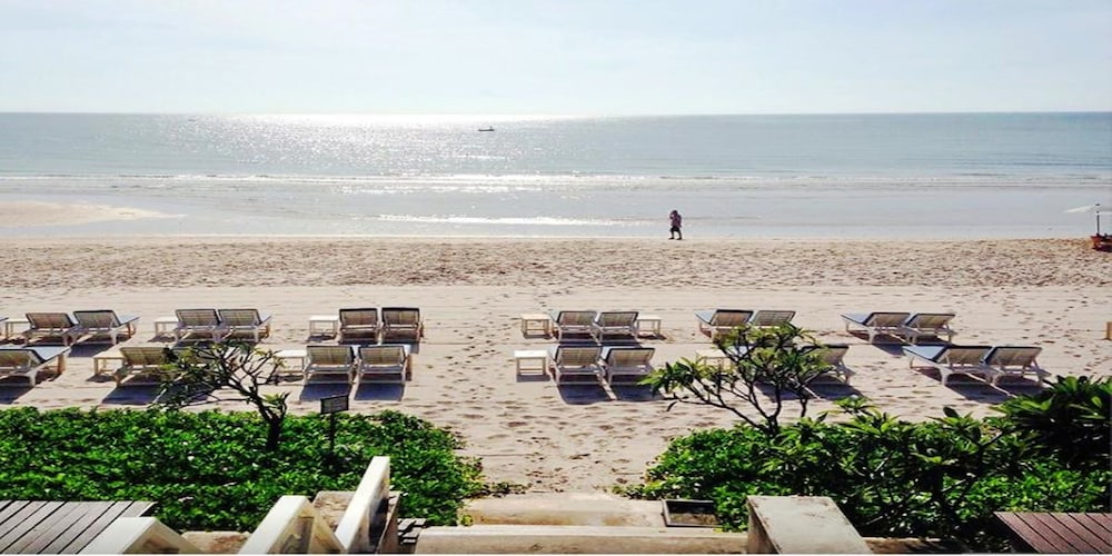 Baan Bayan Beach Hotel 67/73