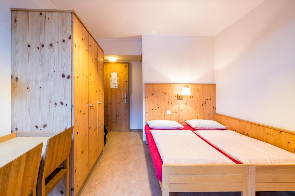 Davos Youthpalace 27/62