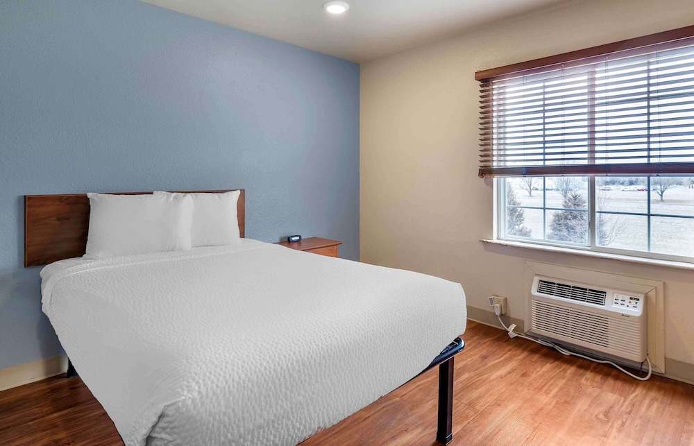STUDIO, DOUBLE BED
