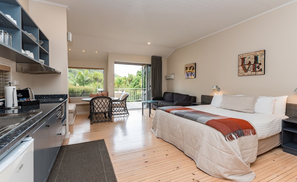 Bay of Islands Holiday Apartments 7/50