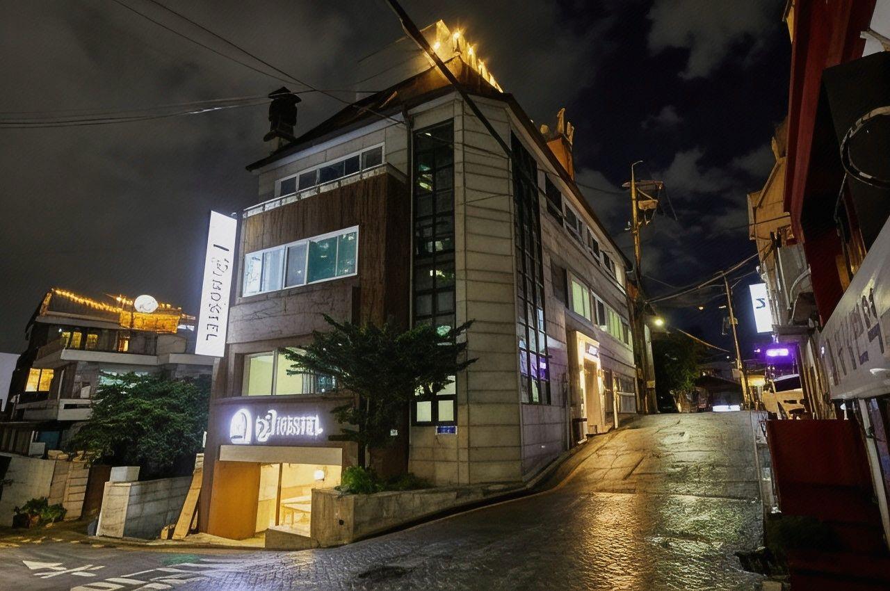 123 Hostel 23/53