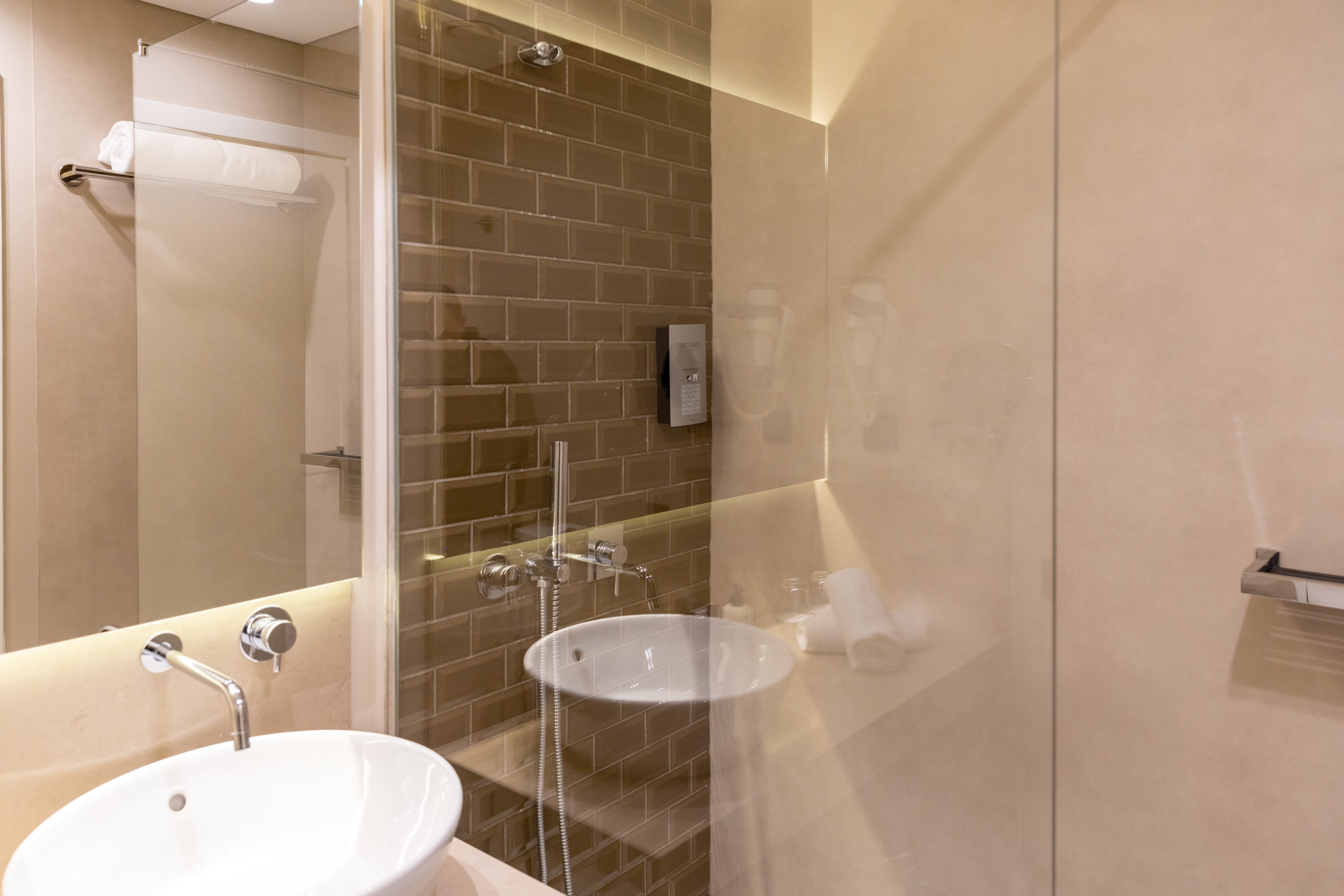 Avenida Boutique Hotel 42/50
