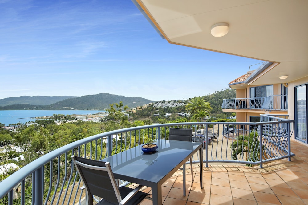Seastar Apartments 38/50