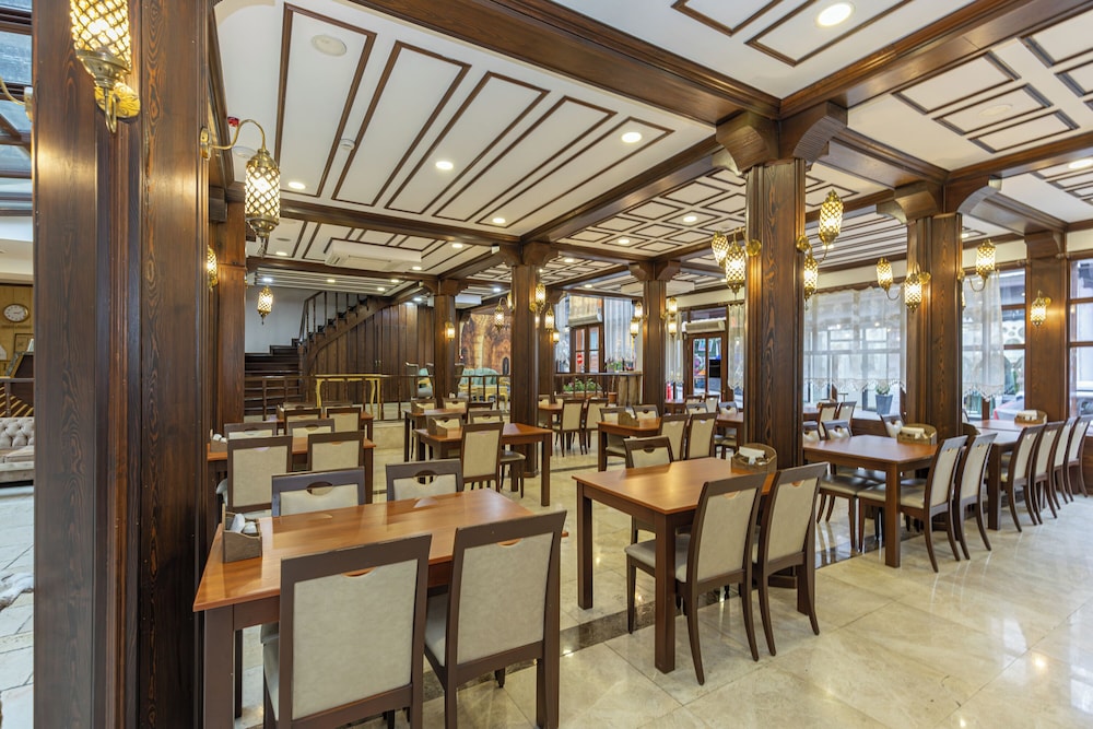 Bursa Grand Family Hotel 44/50
