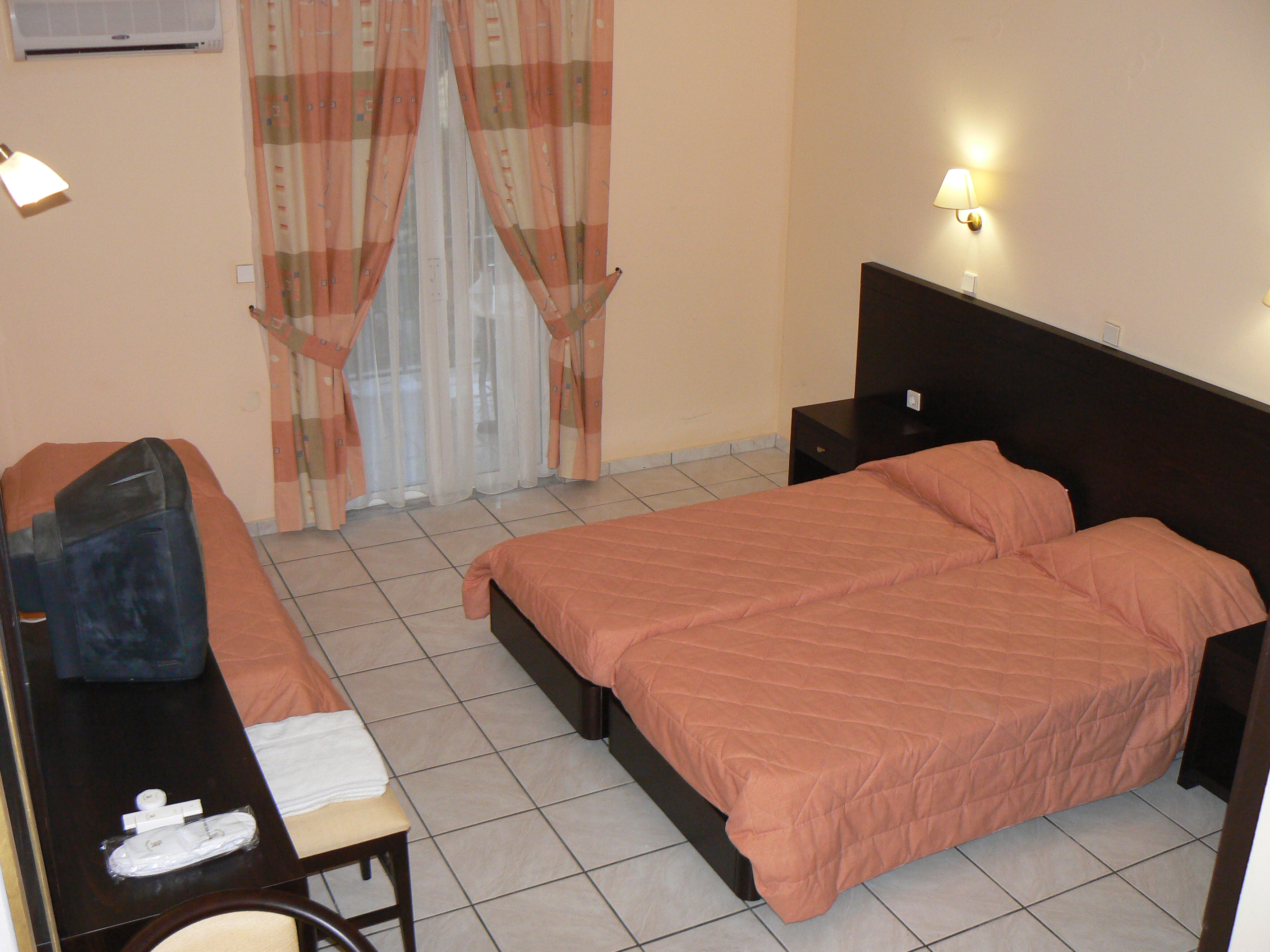 استوديو، Letsos Hotel 2/3