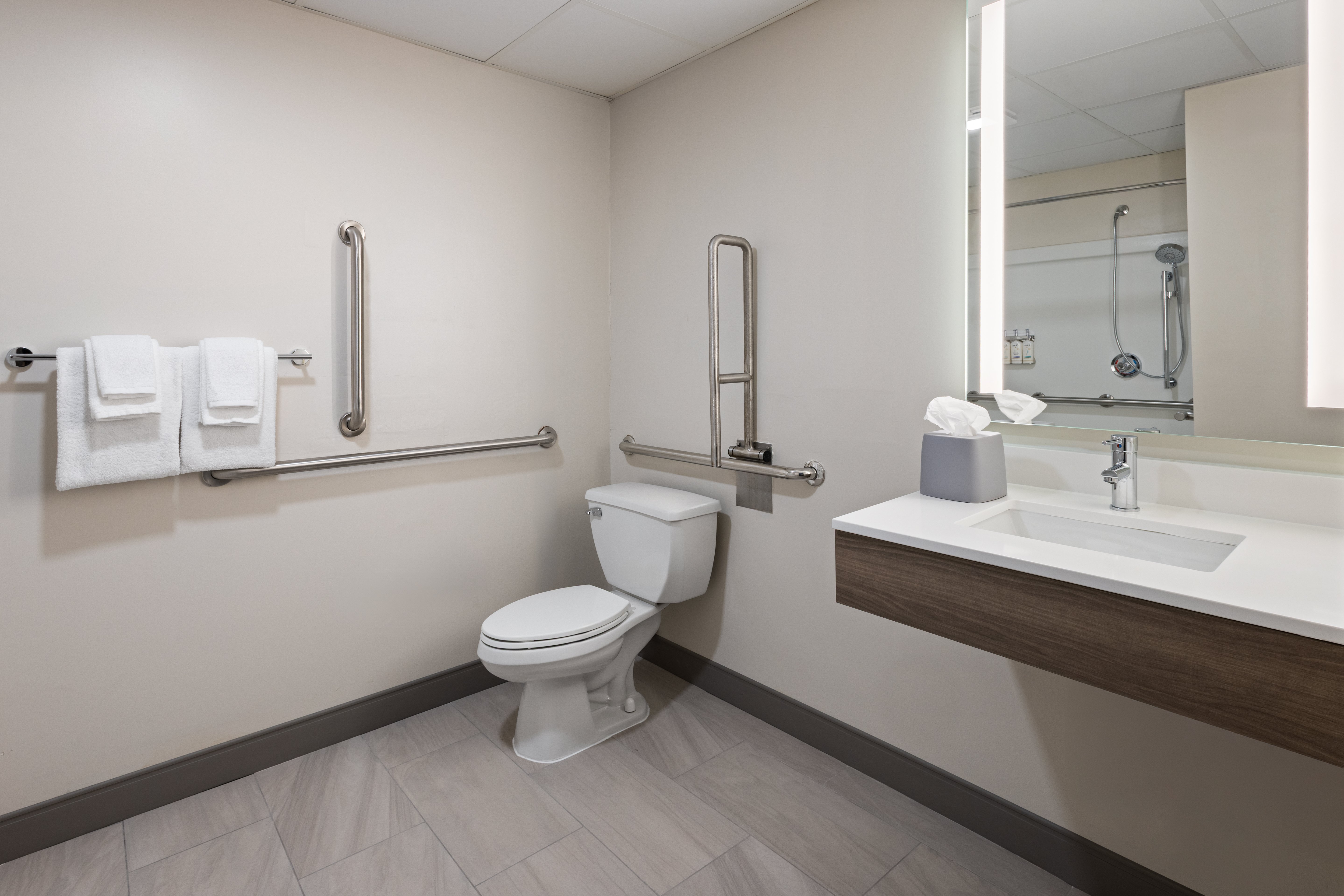 Holiday Inn Express Hotel Suites Meriden 49/50