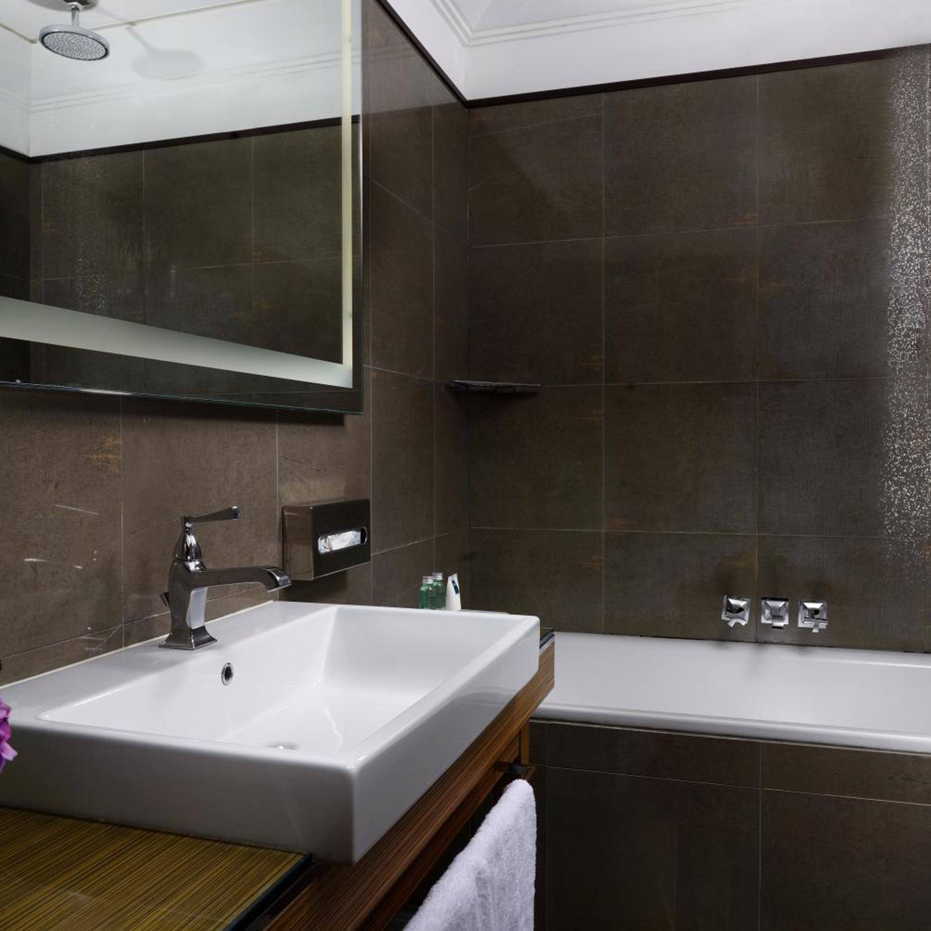 Executive, Suite, Sofa, UNAHOTELS Deco Roma 4/4