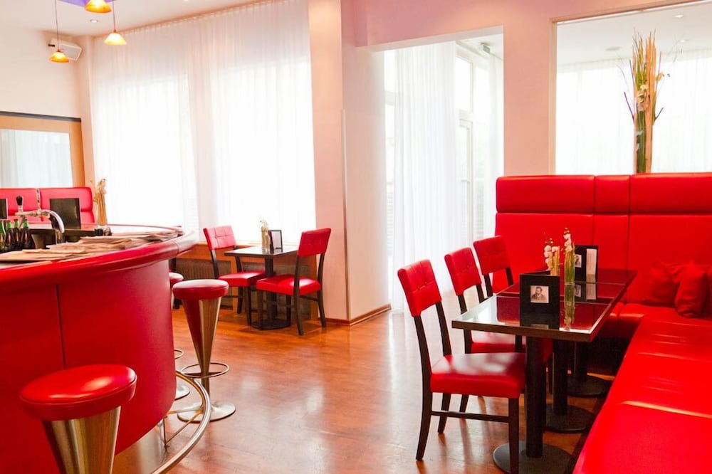 Hotel Boltzmann 33/47