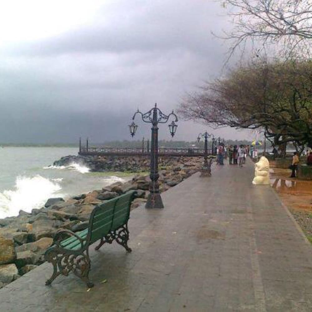 Hotel Fort Kochi Beach Inn 64/72