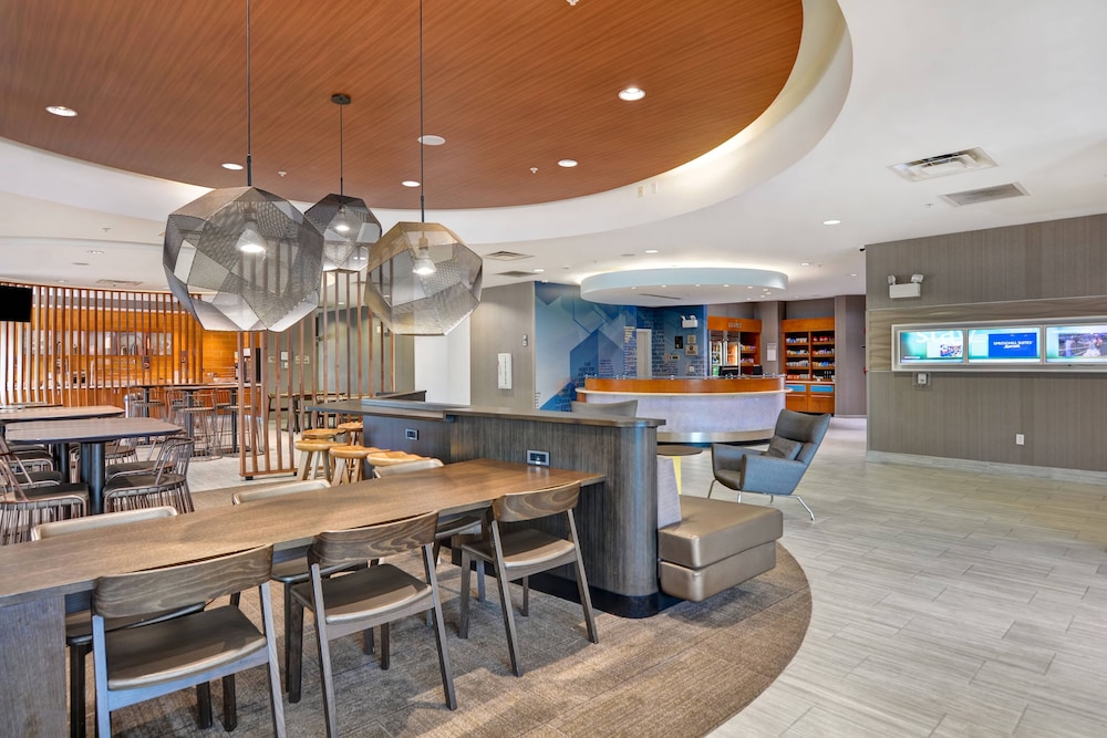 Springhill Suites by Marriott Midtown Cincinnati 43/52