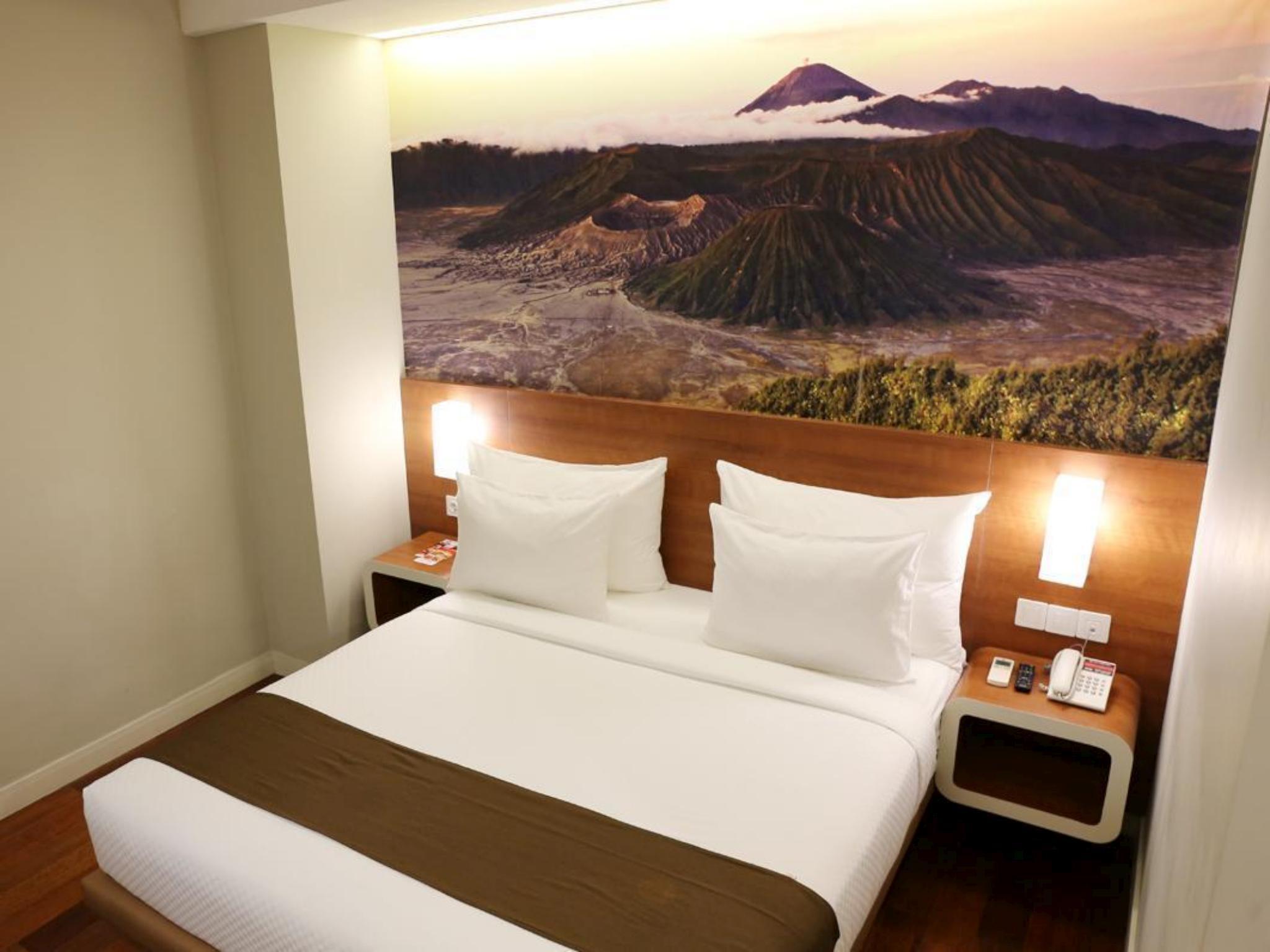 Citihub Hotel Mayjend Sungkono Surabaya 16/38