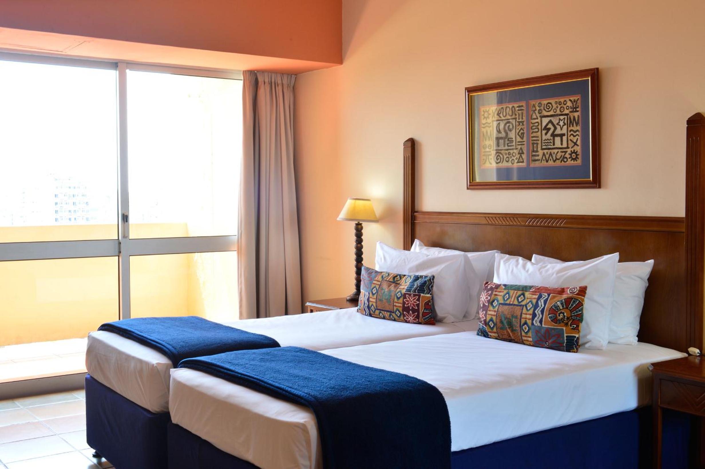 Executive, Single, Twin Beds, Sofa