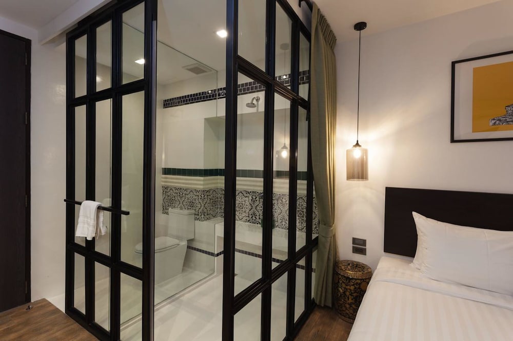 SUPERIOR, TWIN BEDS