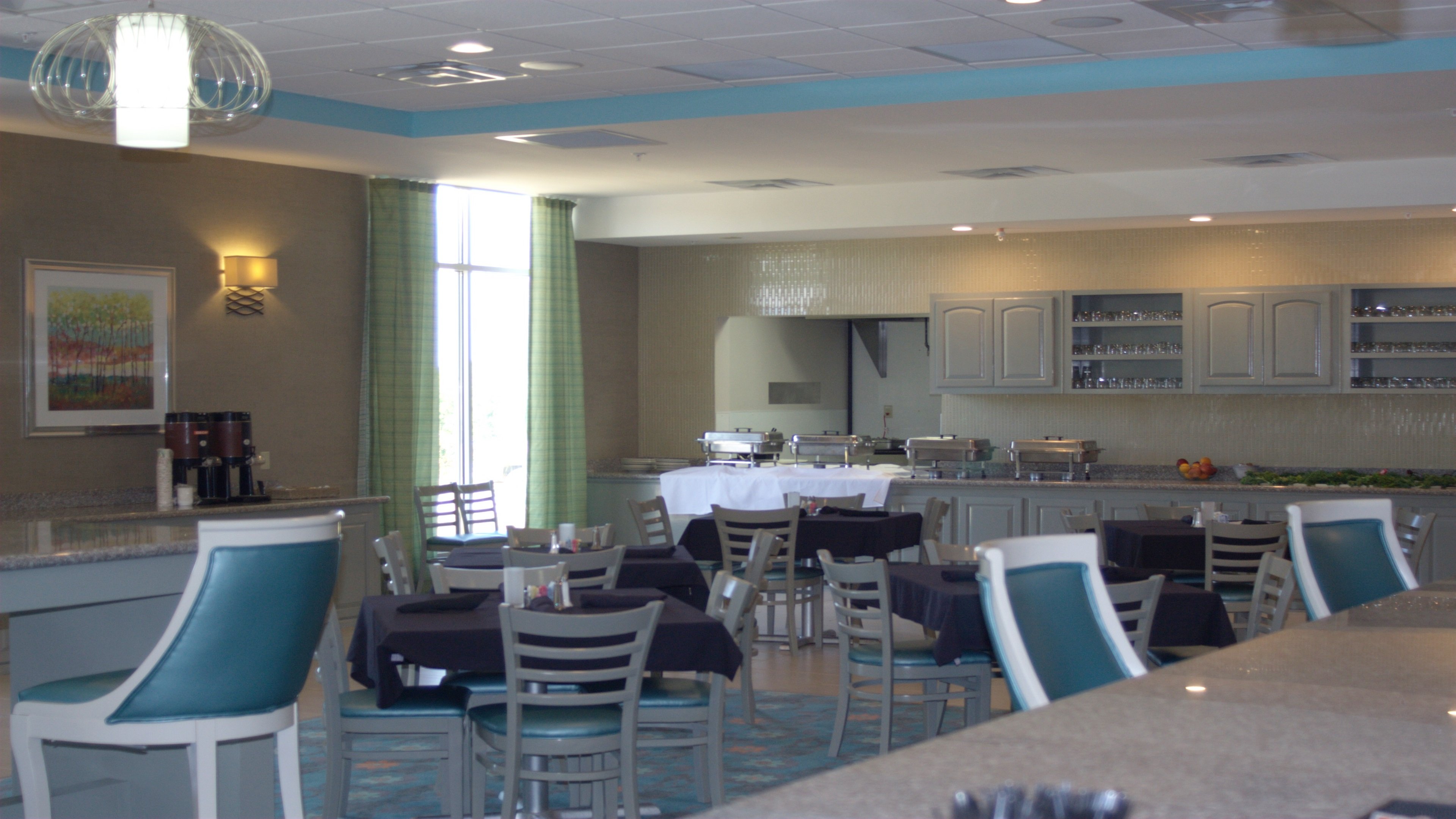 HOLIDAY INN GUIN 44/65