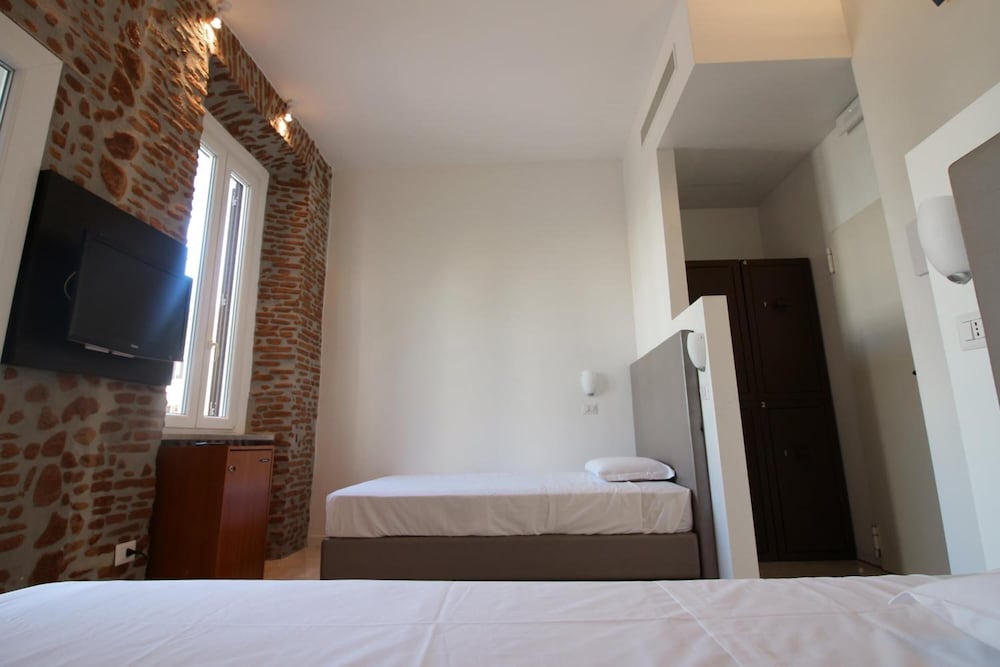 New Generation Hostel Rome Center - Adults Only 9/35