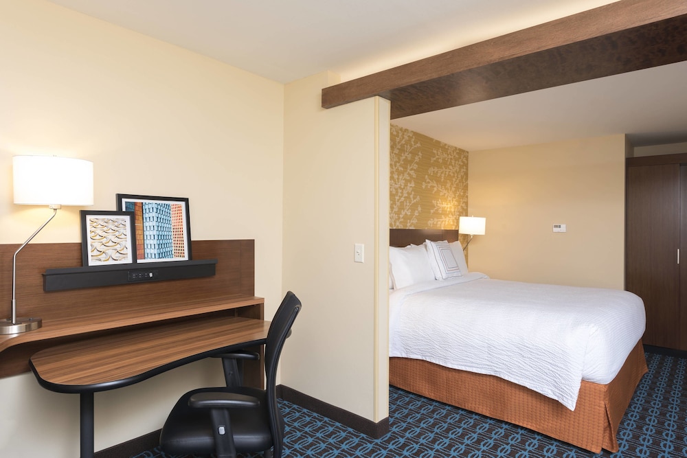 Fairfield Inn and Suites Orlando Kissimmee/Celebration 13/30