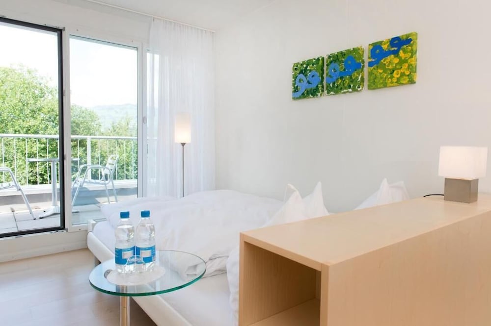 Hotel Seaside ABZ Spiez 37/39