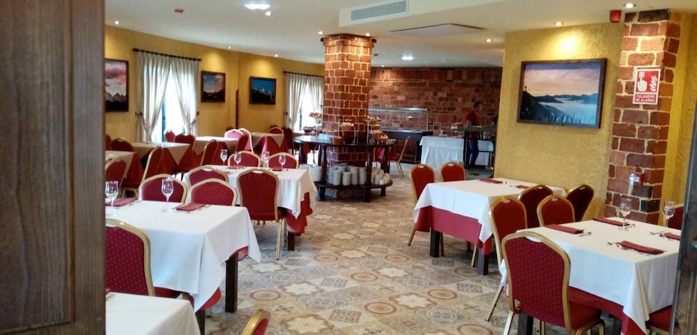 Hotel Cerro La Nina 39/54