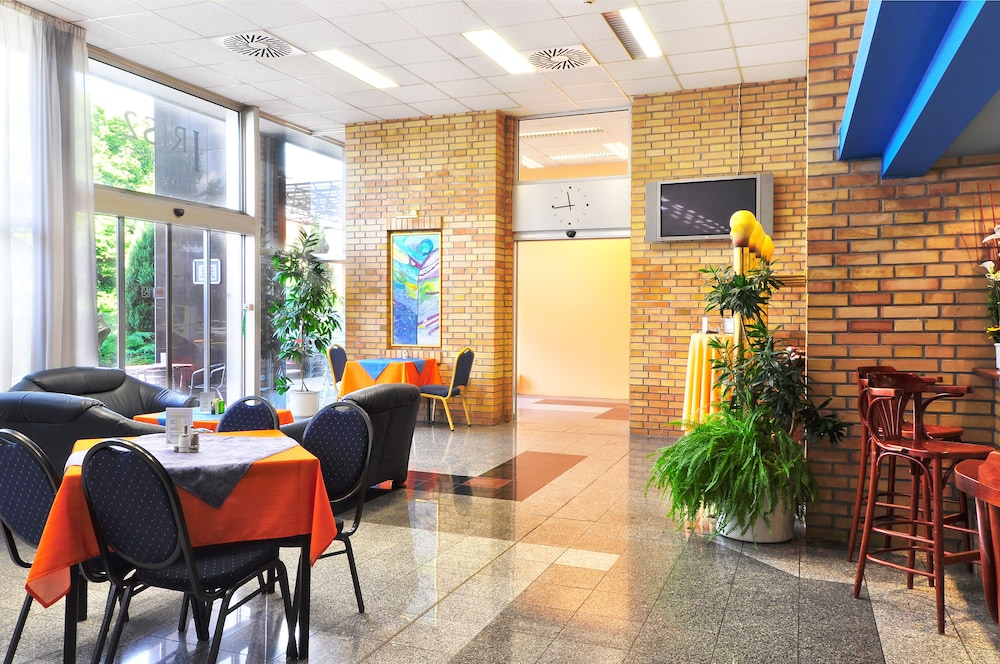 Olympik Tristar Hotel 37/64