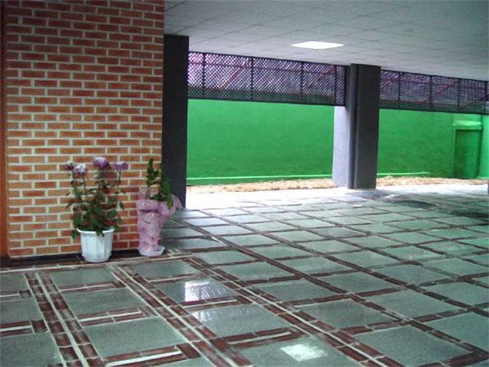 Galleria Hotel 47/56