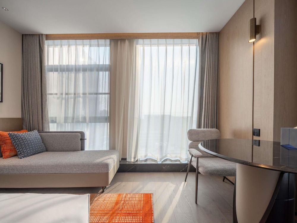 Novotel Zibo New Hongcheng 50/67