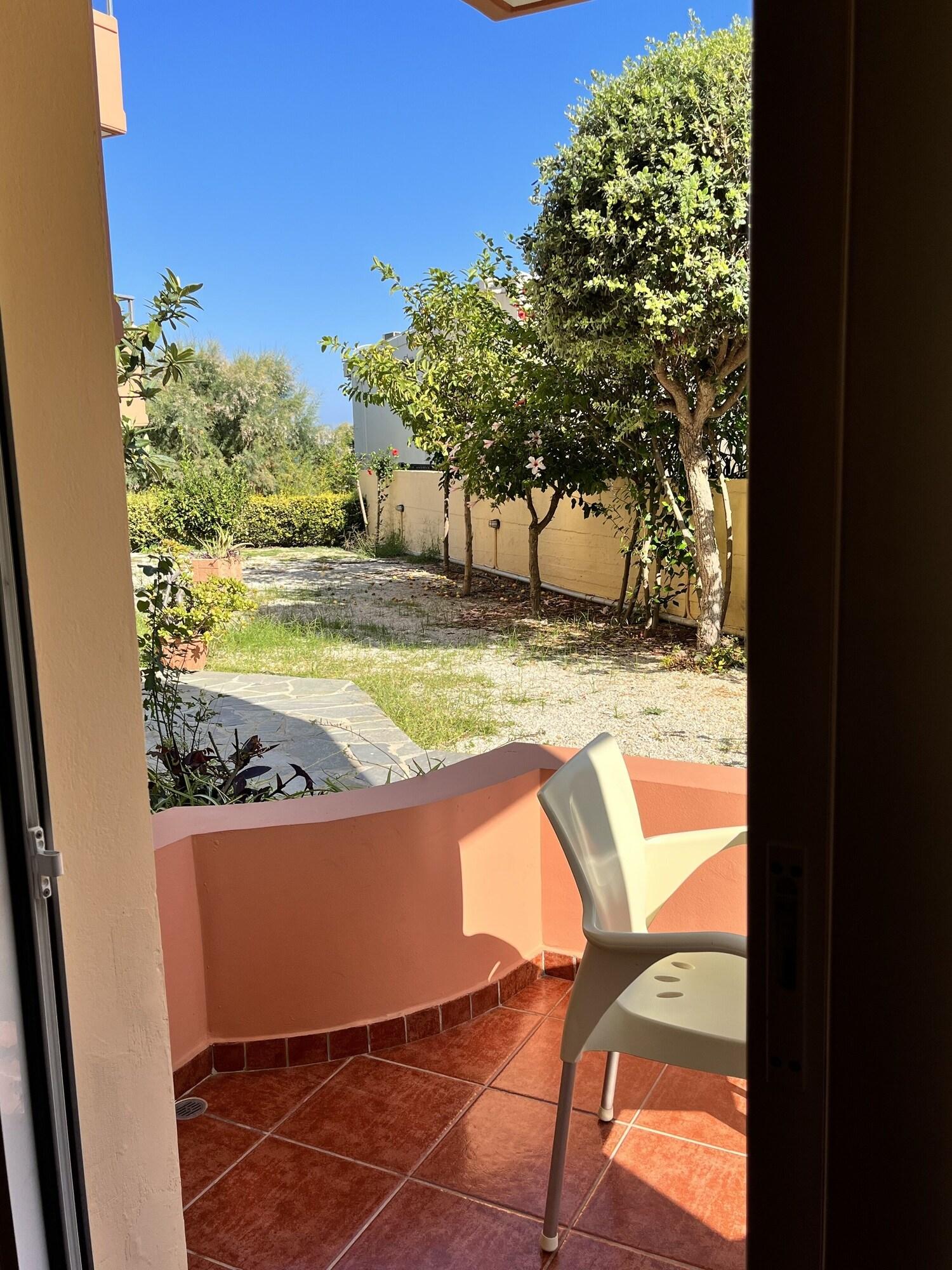 Iolkos Hotel 35/52
