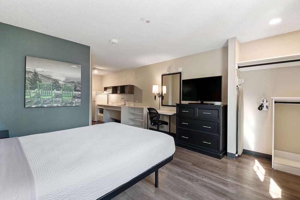 Extended Stay America Premier Suites Miami Downtown Brickell Cruise Port 16/54