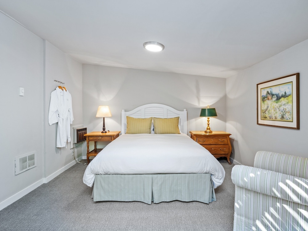LANAI, SUPERIOR, SUITE, MULTIPLE BEDS