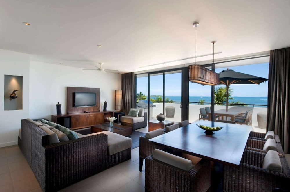 Hilton Fiji Beach Resort And Spa 48/82