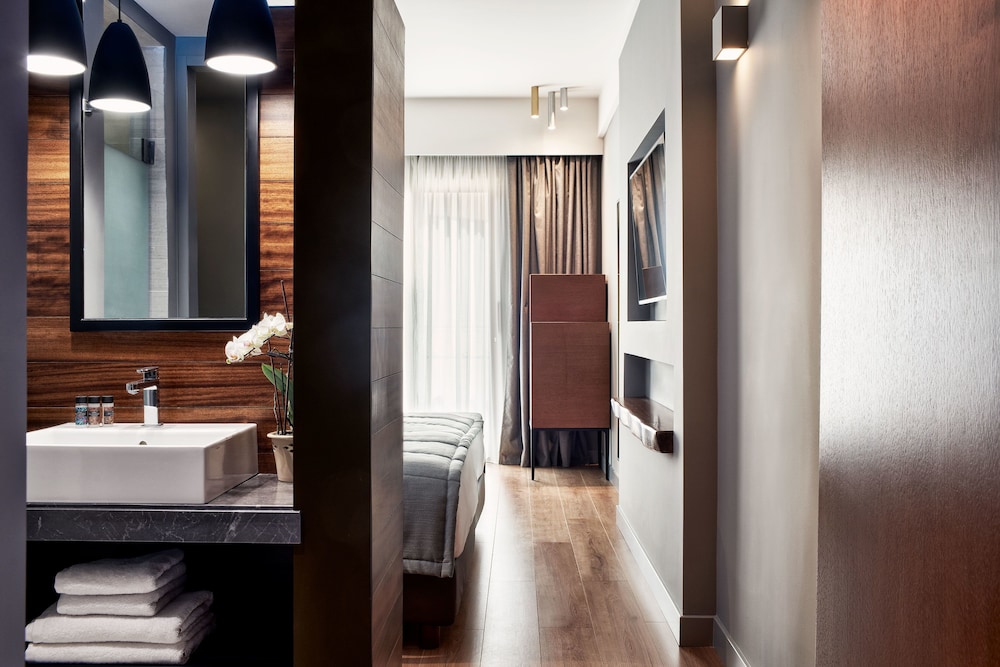 Achilleas Hotel 43/45