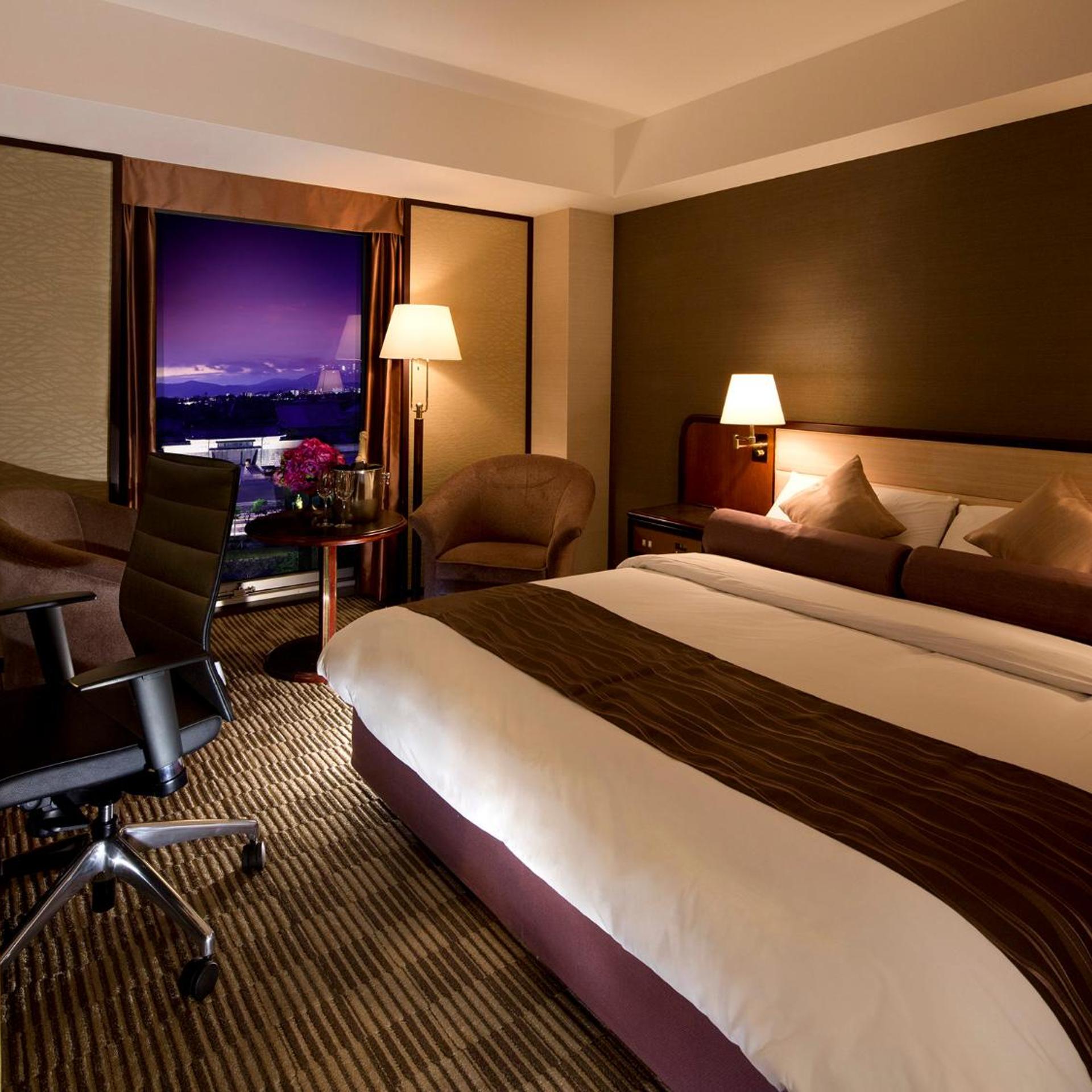 Deluxe, Double Bed, Castle View