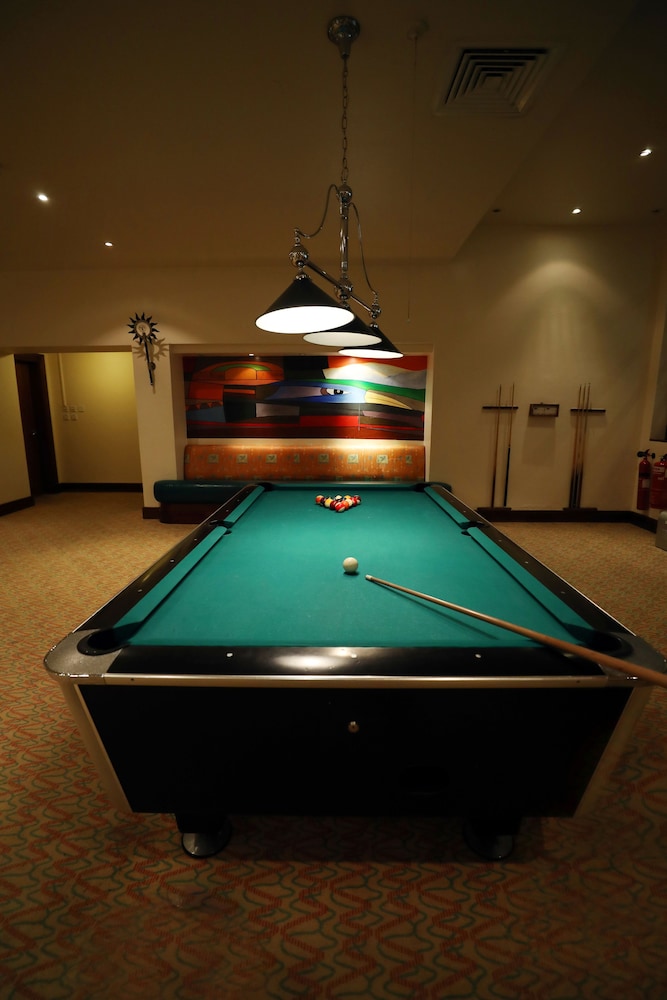 Al Bander Hotel & Resort 45/50