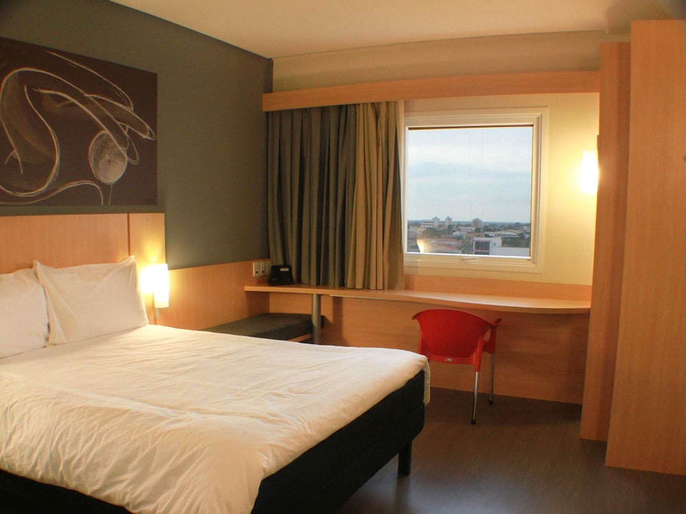 Ibis Imperatriz 19/70