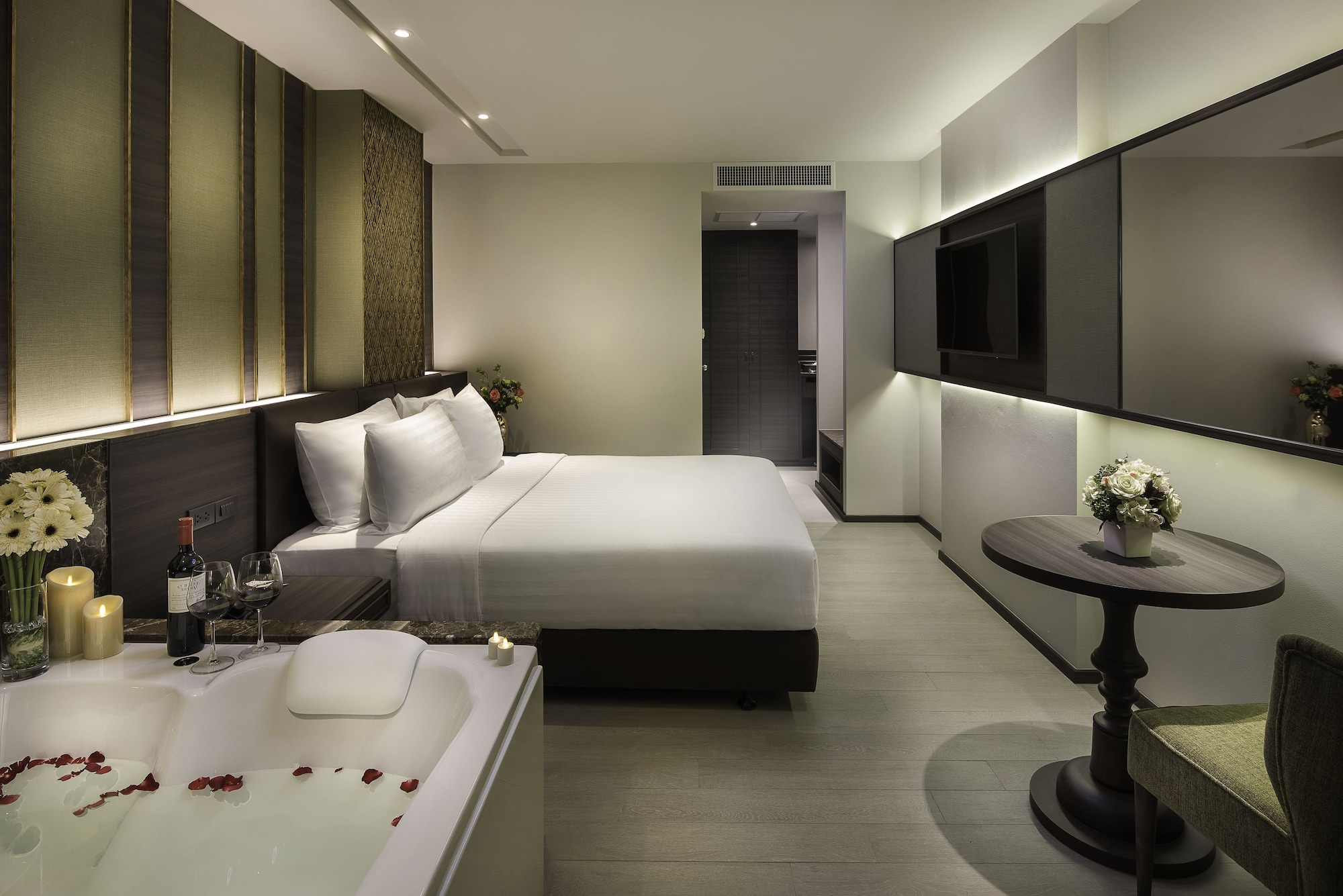 PREMIER, DOUBLE BED