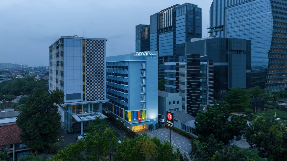 Amaris Hotel Pancoran 32/33