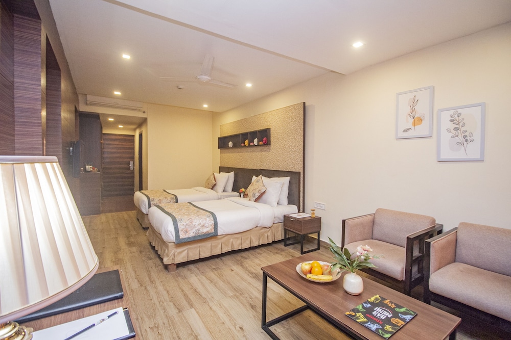 Amritara Surya, Mcleodganj 37/68
