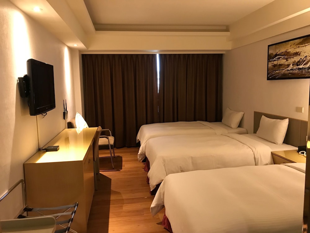 Delton Hotel 19/66